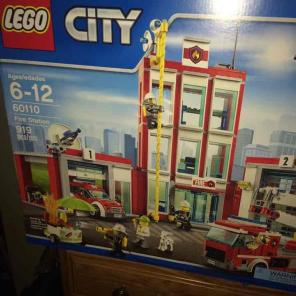 Sealed lego fire station