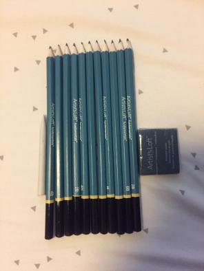 13 Pieces Artists Loft