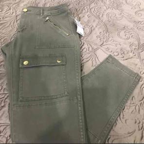 MK hunter green cropped jeggings