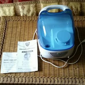 Vick's Humidifier w/t Manual
