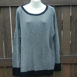 motherhood maternity medium top