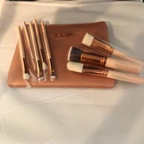 8 Piece Brushes