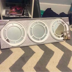 Mirror set