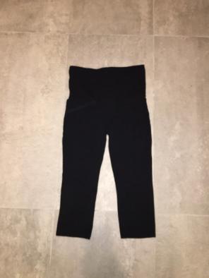 Gap Maternity Workout Crops