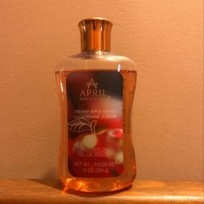 Creamy Apple Scented Shower Gel