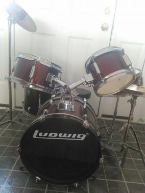 Junior Drum Set