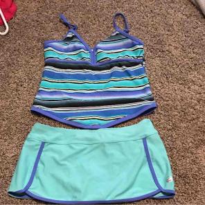Free Country girls 2 piece swimsuit 12