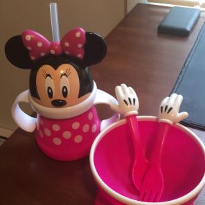 Minnie Bowl and Cup Set!