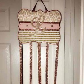 Initial bow holder\hanger