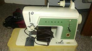 Sewing singer machine