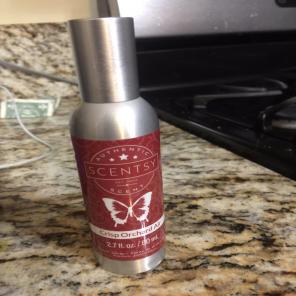 Scentsy Spray Crisp Orchard Air