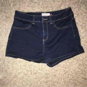 "So" brand Khols shorts