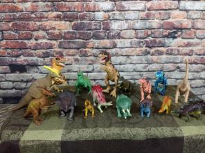 Lot of 15 Dinosaur toys