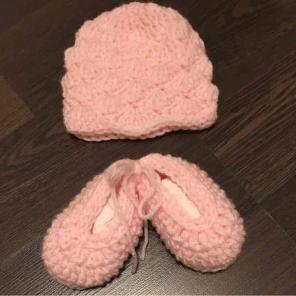 Handmade booties and Hat