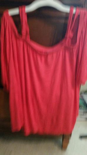 Nwot torrid Size 1 cold shoulder top