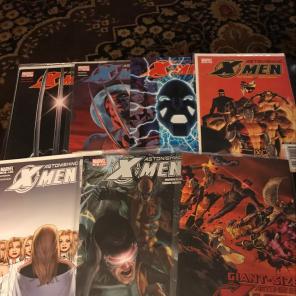 Astonishing X-Men Lot Of 8