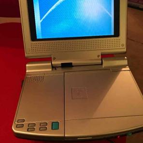 portable dvd player