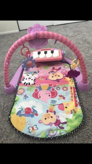 Fisher Price Kick'n Play Piano Gym-pink