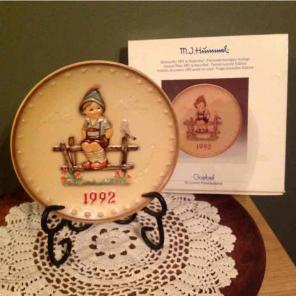 Vtg. M.J. Hummel Annual Plate 1992