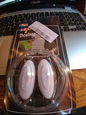 Light-up LED shoelaces