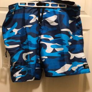 Hang Ten _Camouflage Men Shorts w/Bonus