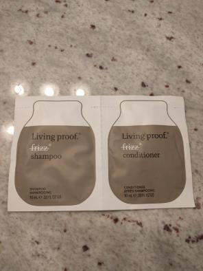 Living proof sample shampoo and conditio
