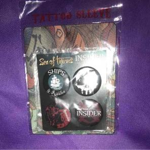 Sea of thieves pins and tattoo sleeve