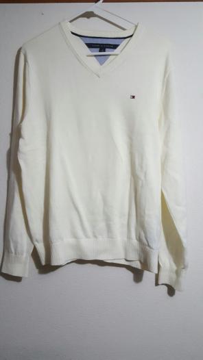Tommy Hilfiger size M sweater