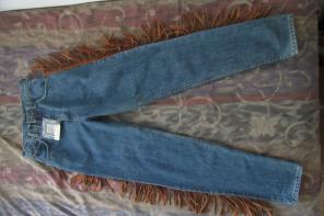 vntg womens cowgirl jeans erez exterior