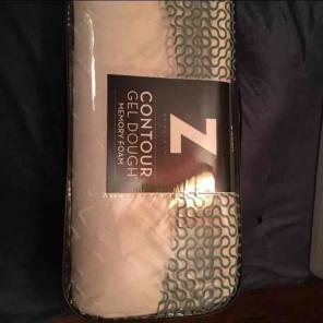 Gel contour pillow