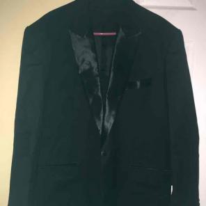 ~*~MEN'S TUXEDO NWT 3 Piece set ~*~
