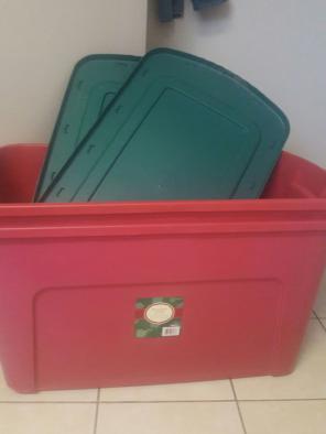 2 xtra large Holiday tote