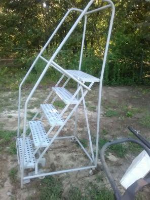 5 step steel shop ladder
