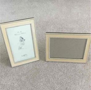 Set of 2 4x6 Photo Frames