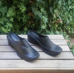KENNETH COLE Wedge Mules Slip On Shoes