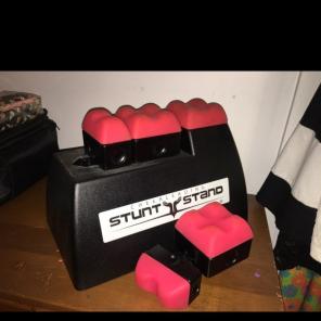 Cheerleading Stunt Stand