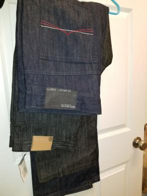 2 new ROCAWEAR mens Jeans