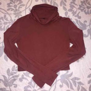 Cowl neck crop too