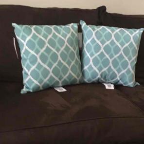 NWT 2 Toss Throw Pillows Decor Pair Ikat