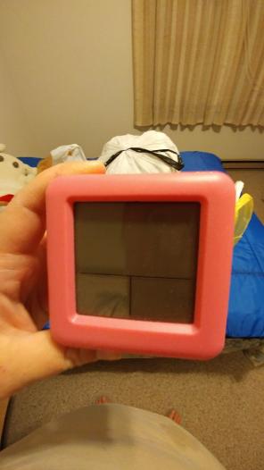Alarm clock work just needs 2 AA battery