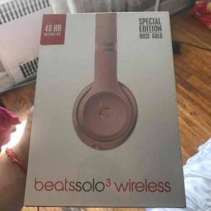 Beats Solo 3s New Rose Gold