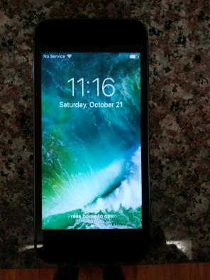 Iphone 5s 64GB(AT&T/CRICKET)