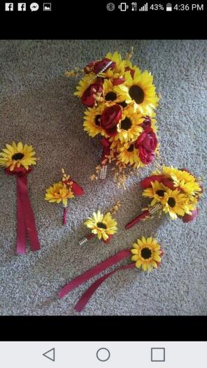 Sunflower wedding flower set