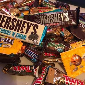 3 lbs of mix candies surprise box.