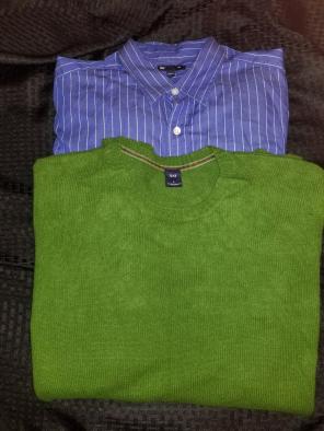 Gap shirt and sweater men large