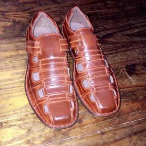 Men's cognac sandals