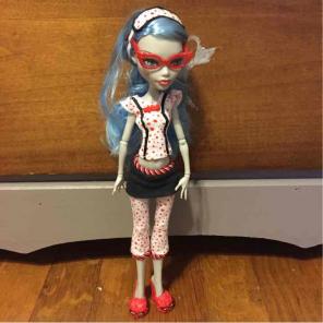 Monster High Ghoulia Dead Tired doll