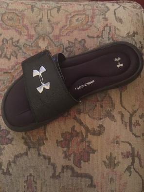 PRICE DROP $13 UNDER ARMOUR SLIDES