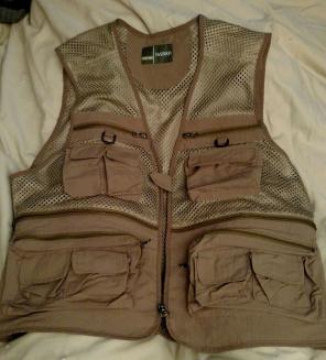 NEW Fishing Vest L to XL, Khaki Beige