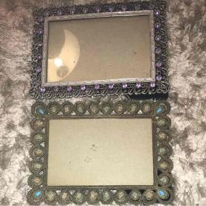 2 Beautiful Photo Frames 4x6